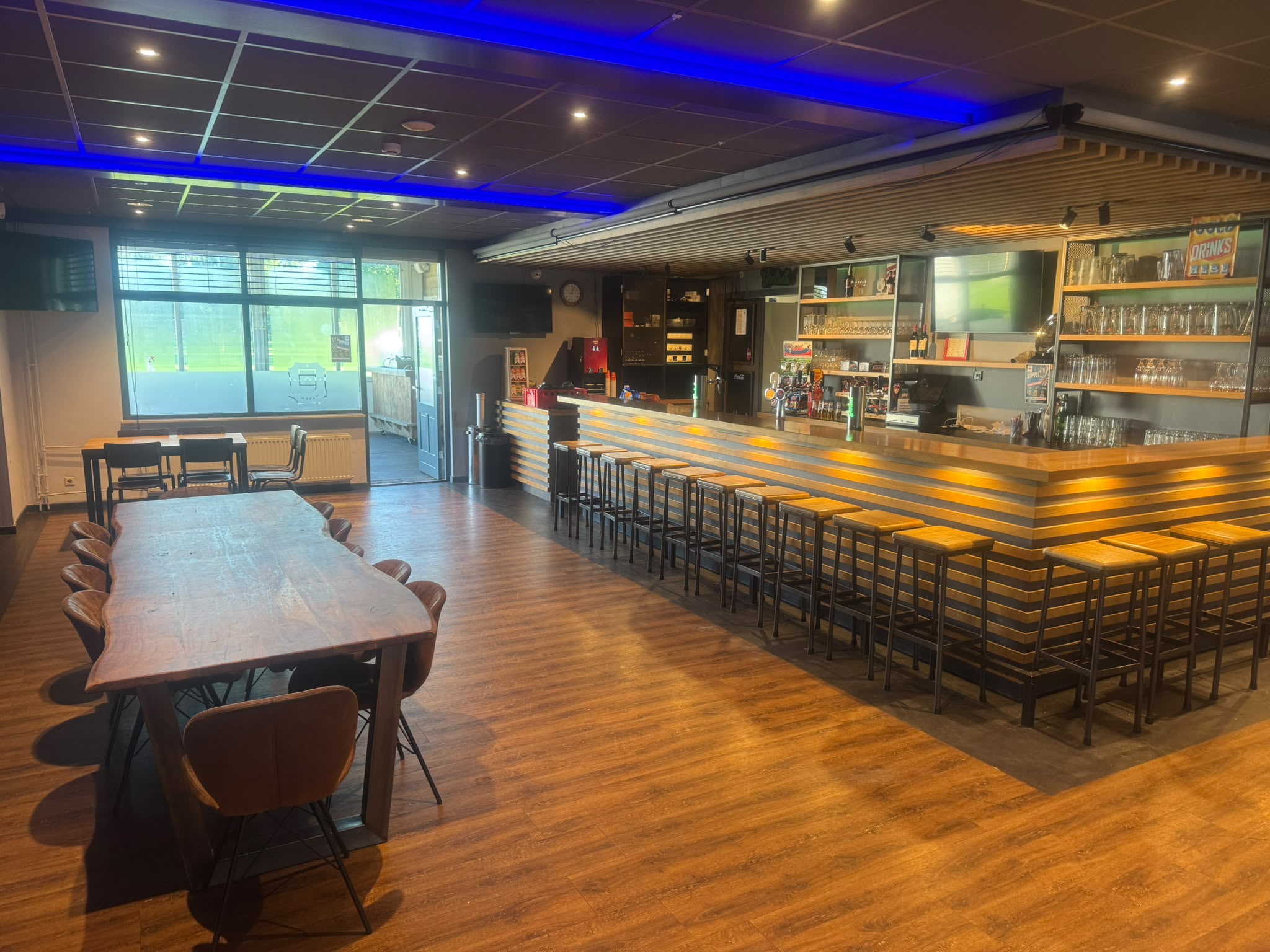 Het clubhuis van LSV Lonneker op Sportpark Lonneker